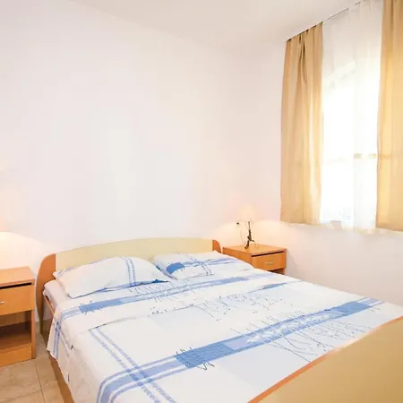 Apartamento Amazing In Okrug Gornji