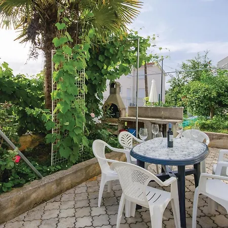 Amazing In Okrug Gornji Trogir