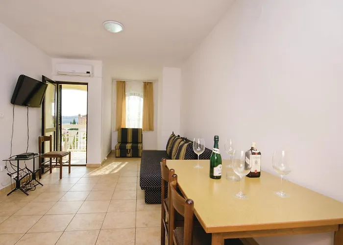 Amazing In Okrug Gornji Trogir